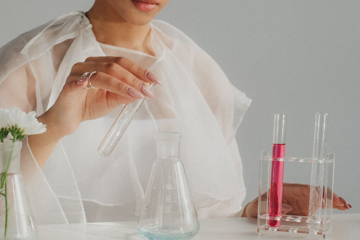 Laboratory research and scientific methods