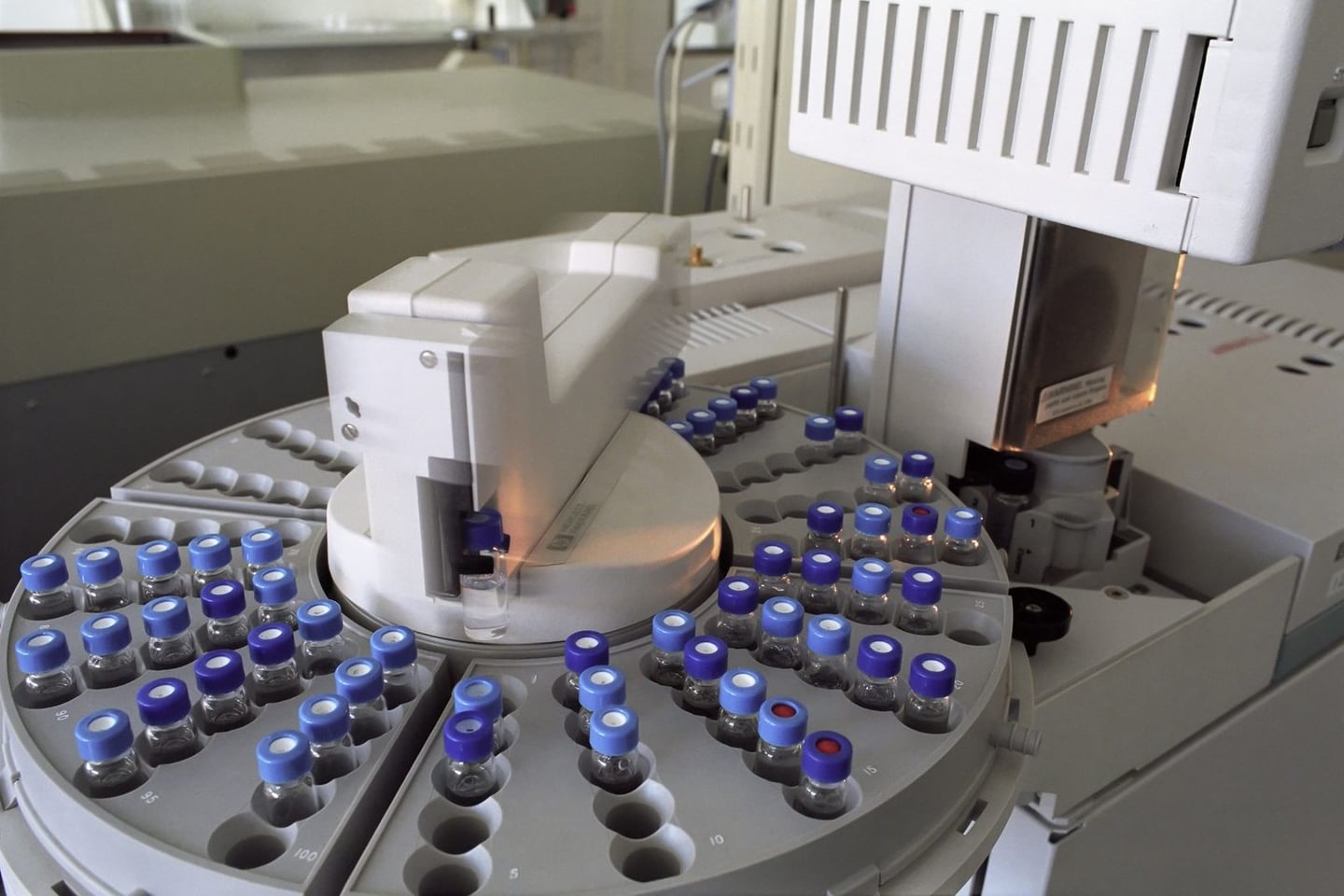 Laboratory research and scientific methods