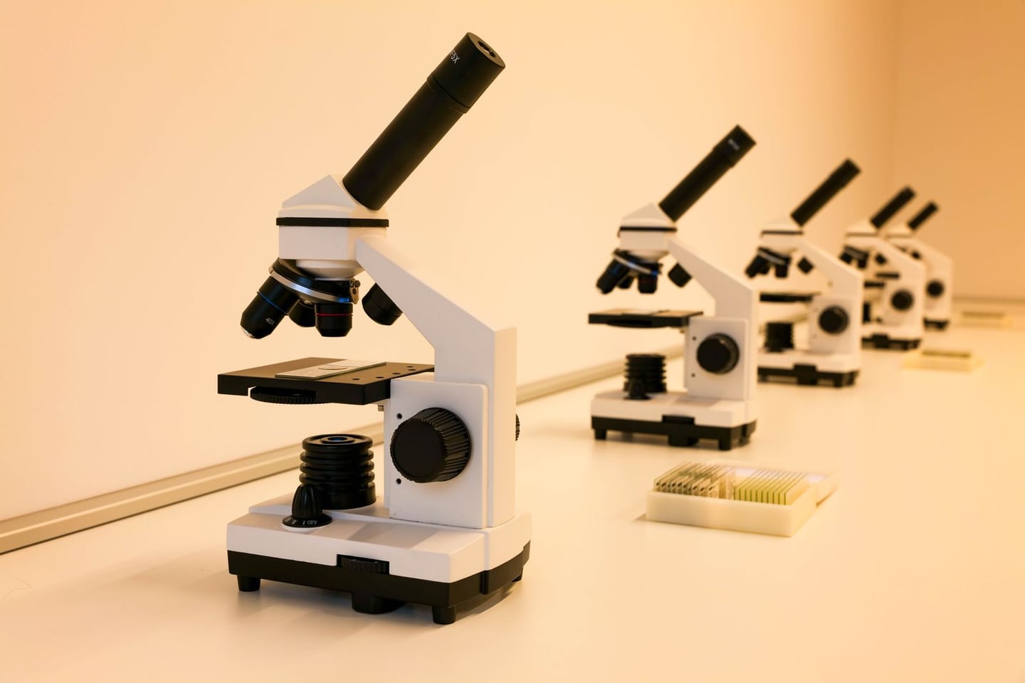 Laboratory research and scientific methods