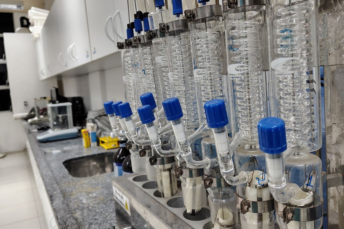Laboratory research and scientific methods