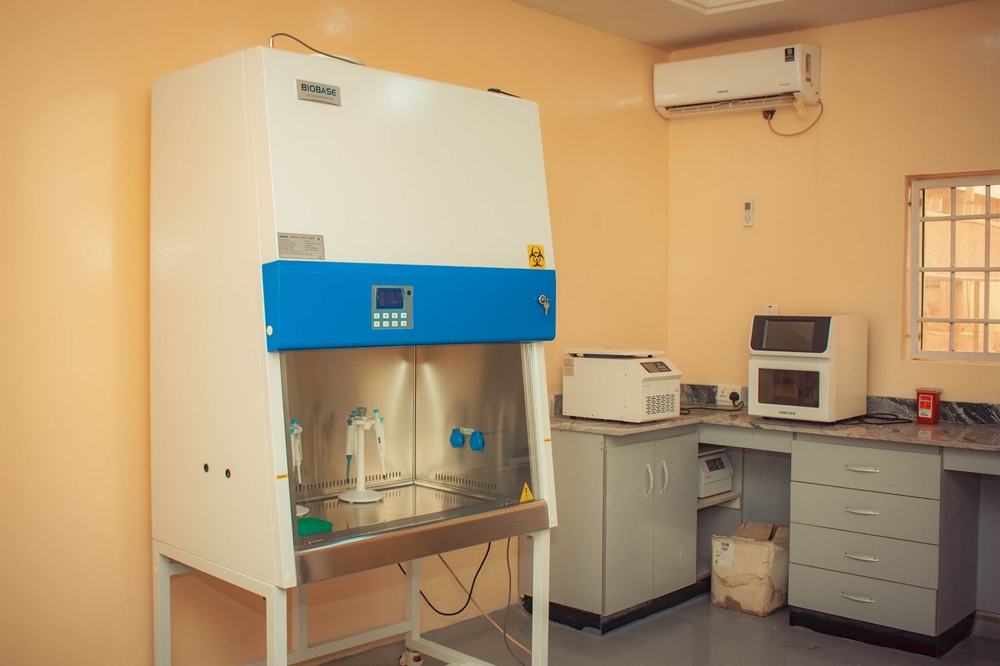 Laboratory research and scientific methods