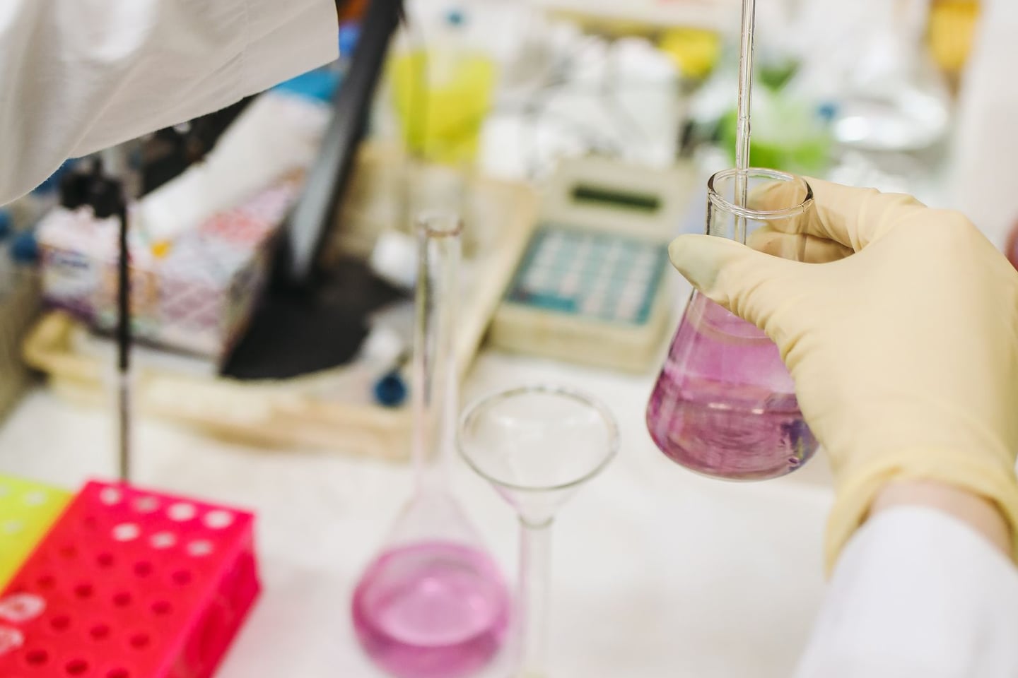 Laboratory research and scientific methods