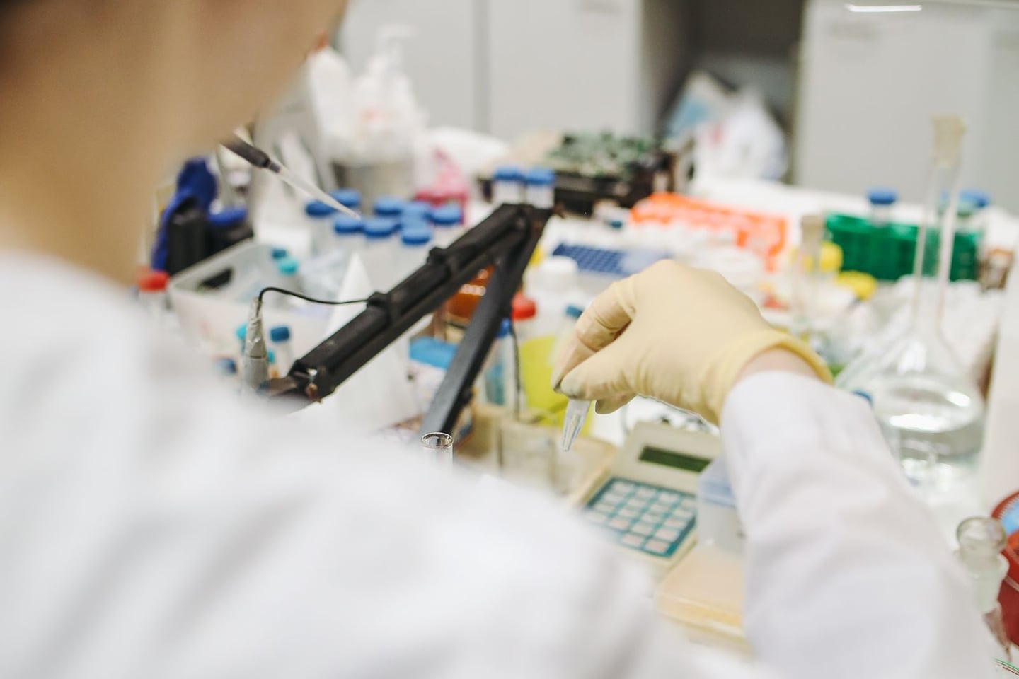 Laboratory research and scientific methods