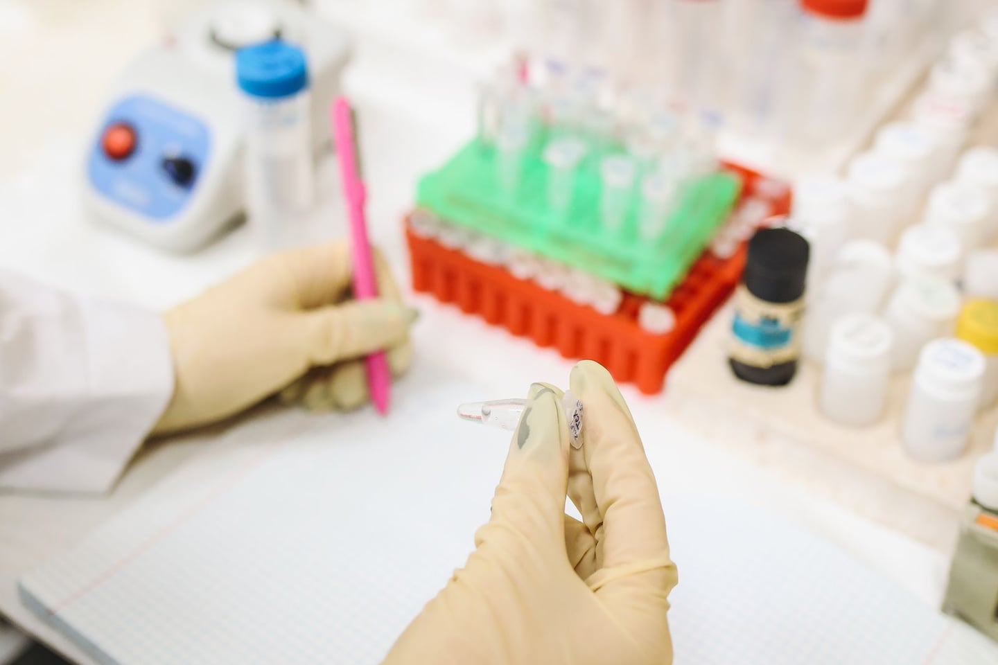 Laboratory research and scientific methods