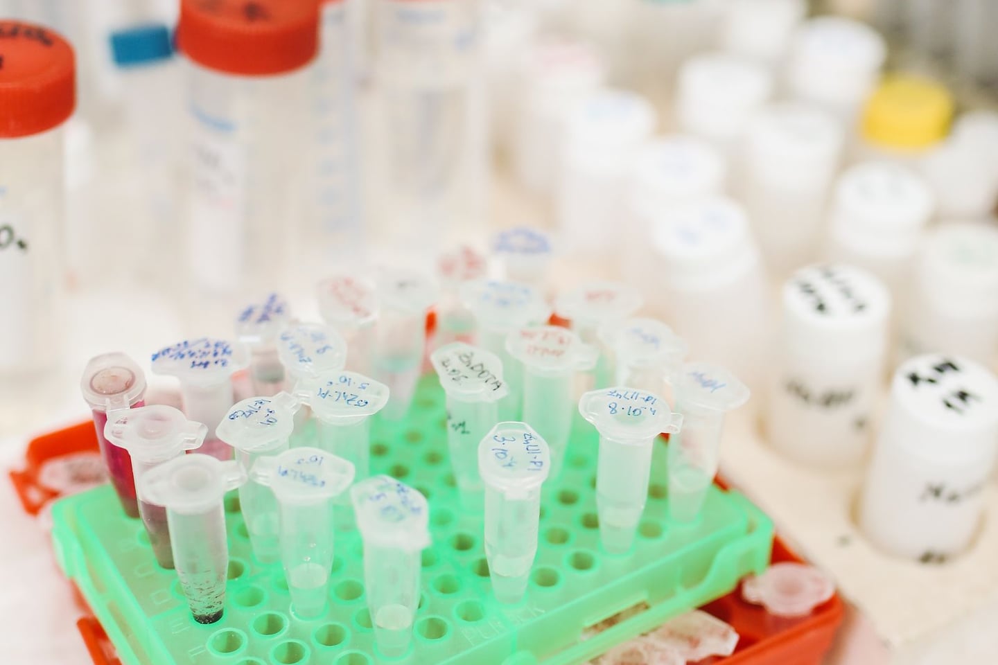 Laboratory research and scientific methods