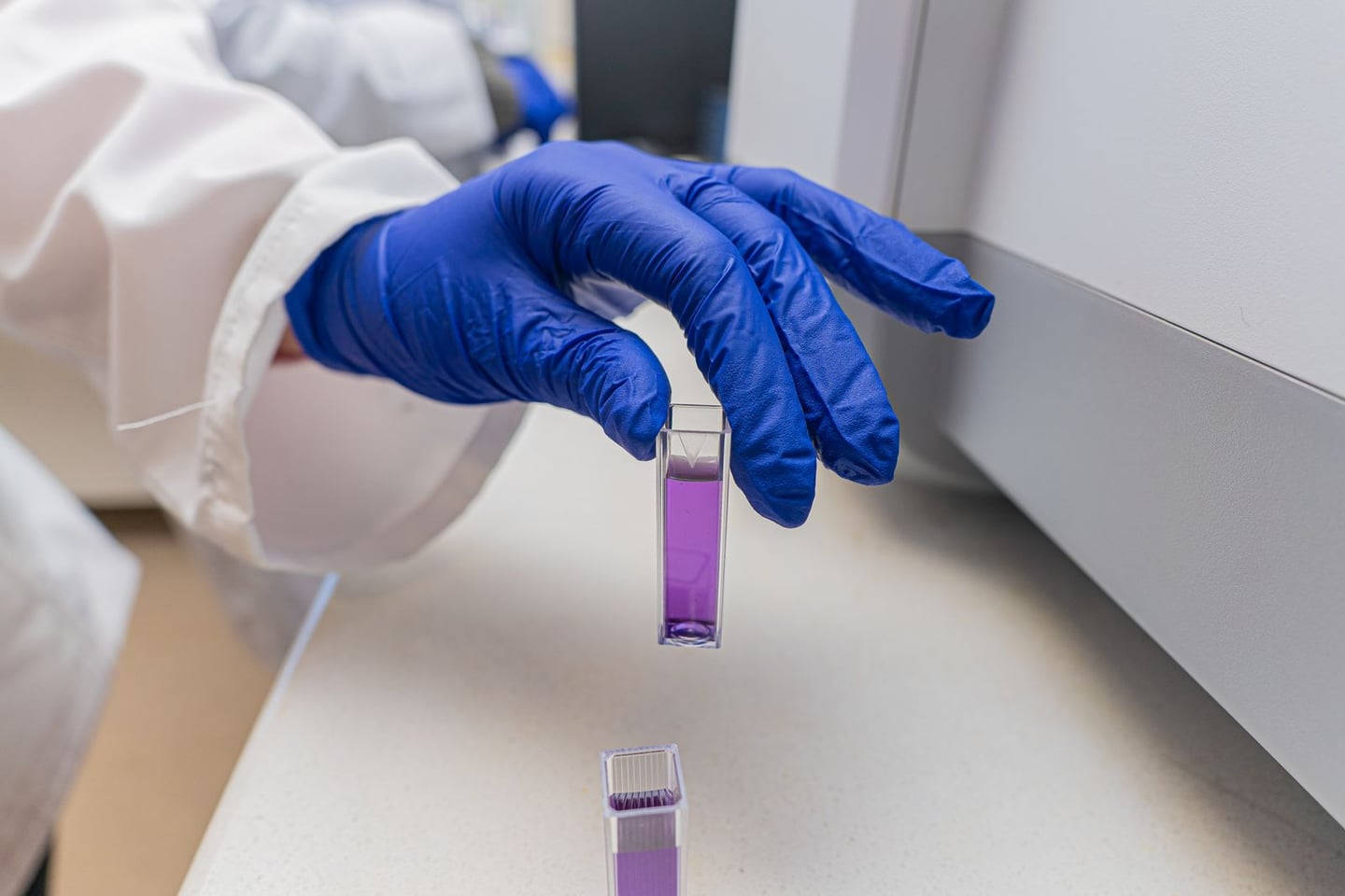 Laboratory research and scientific methods