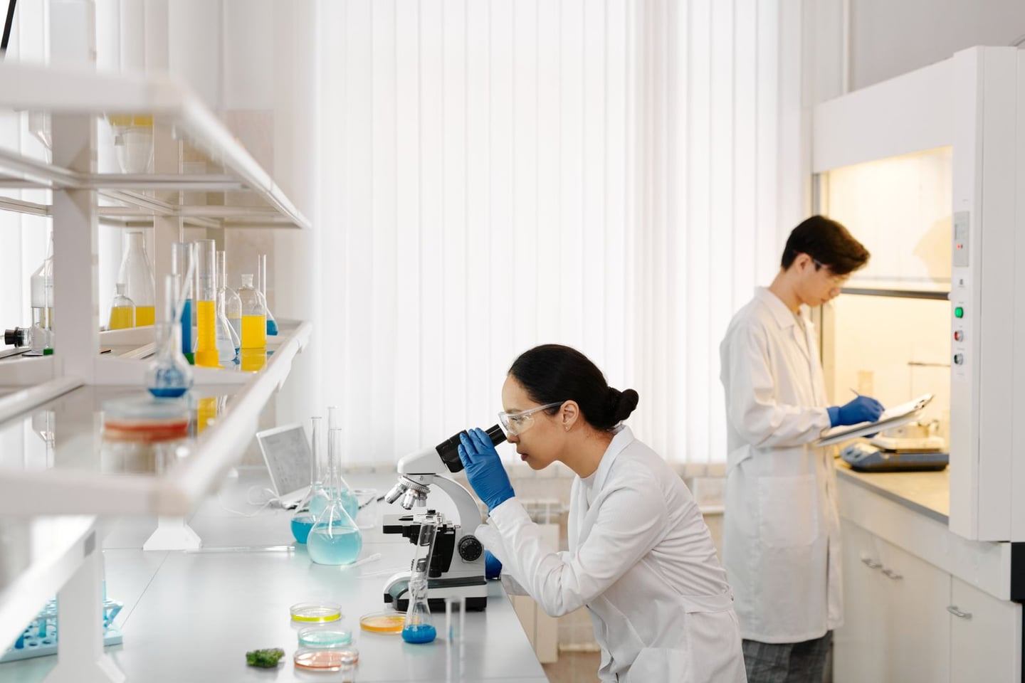 Laboratory research and scientific methods