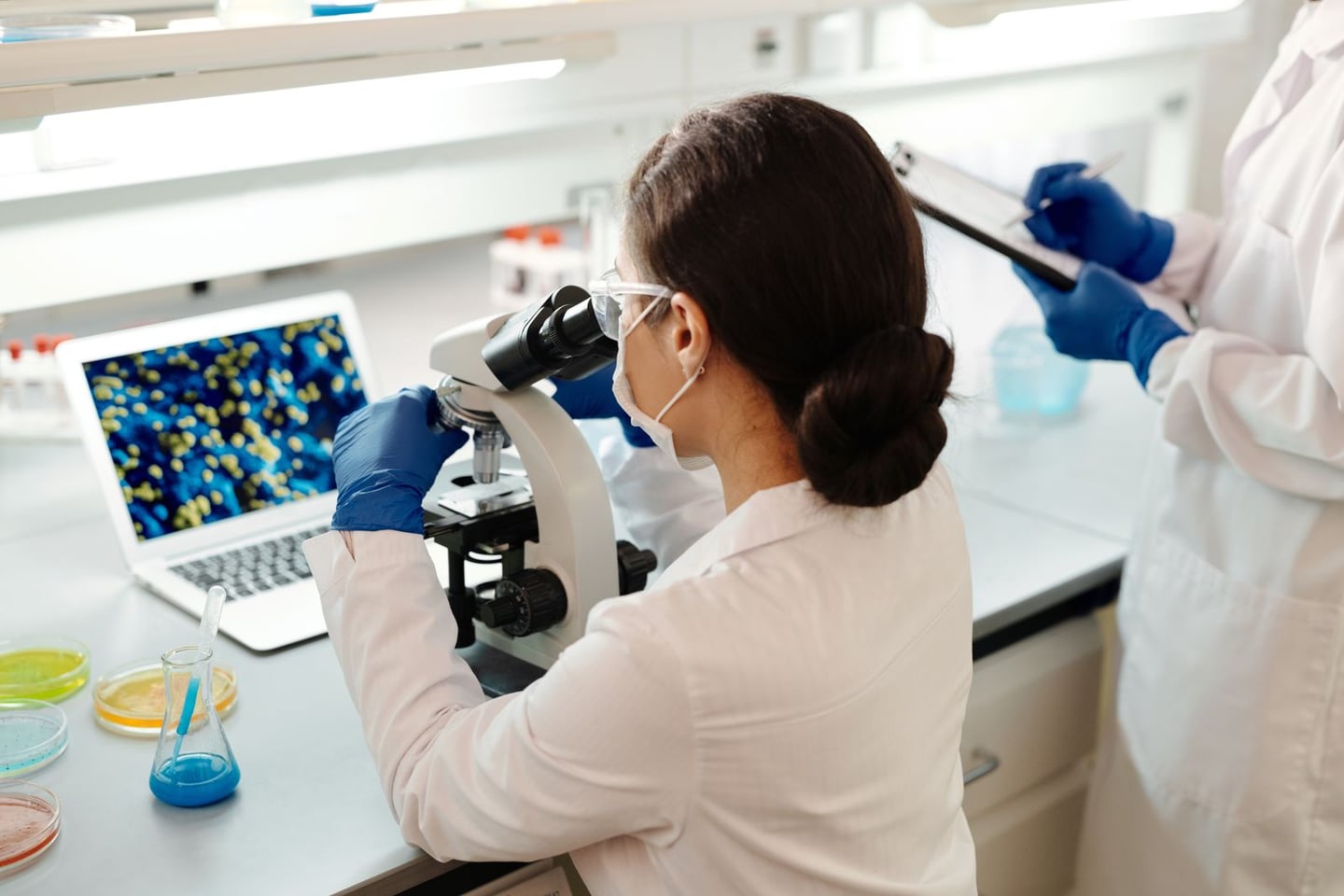 Laboratory research and scientific methods