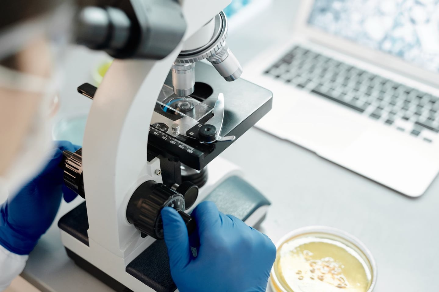 Laboratory research and scientific methods