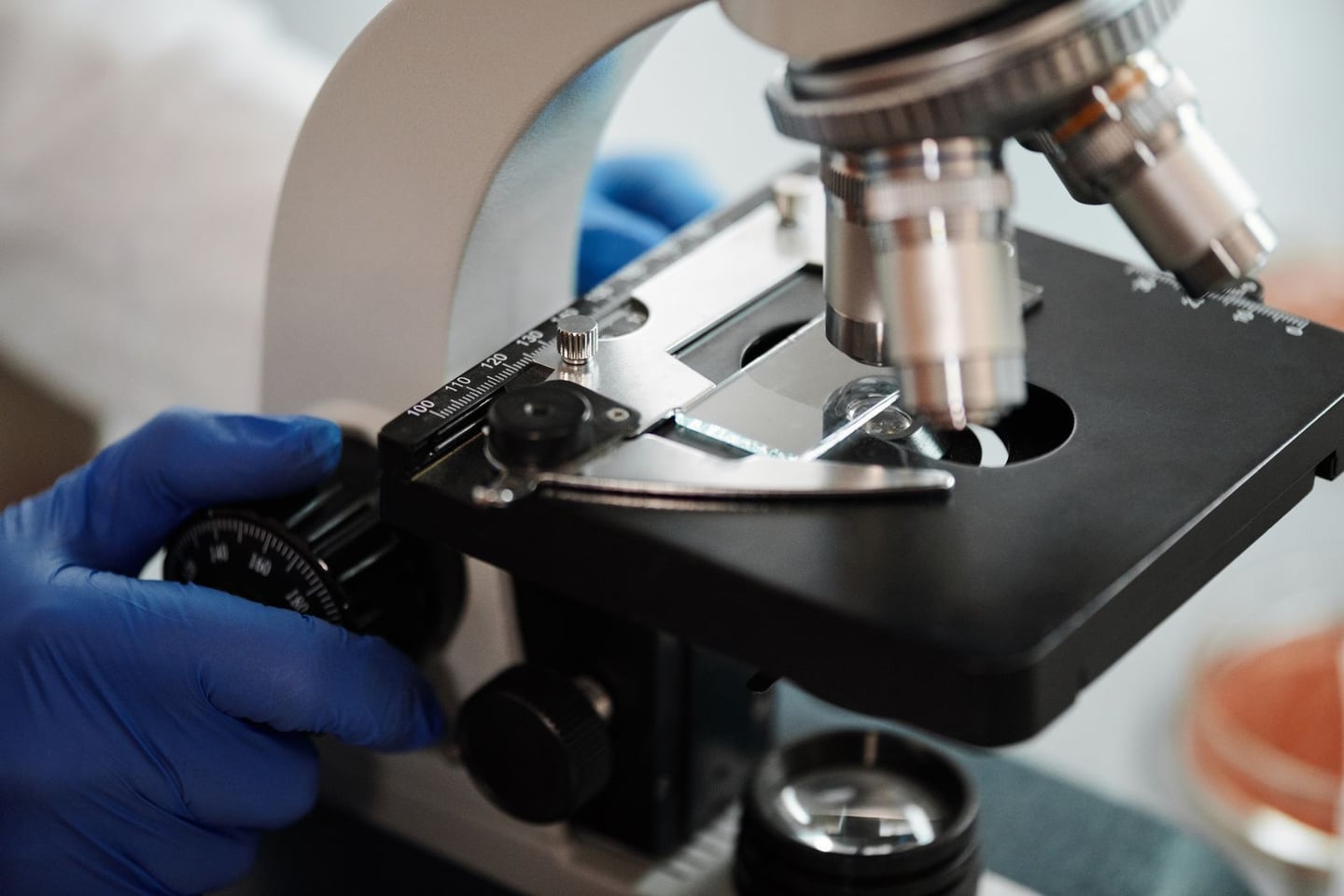 Laboratory research and scientific methods