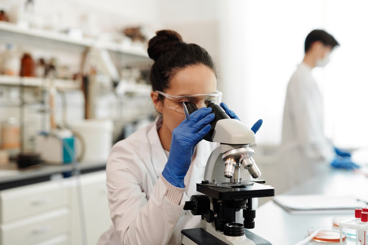 Laboratory research and scientific methods