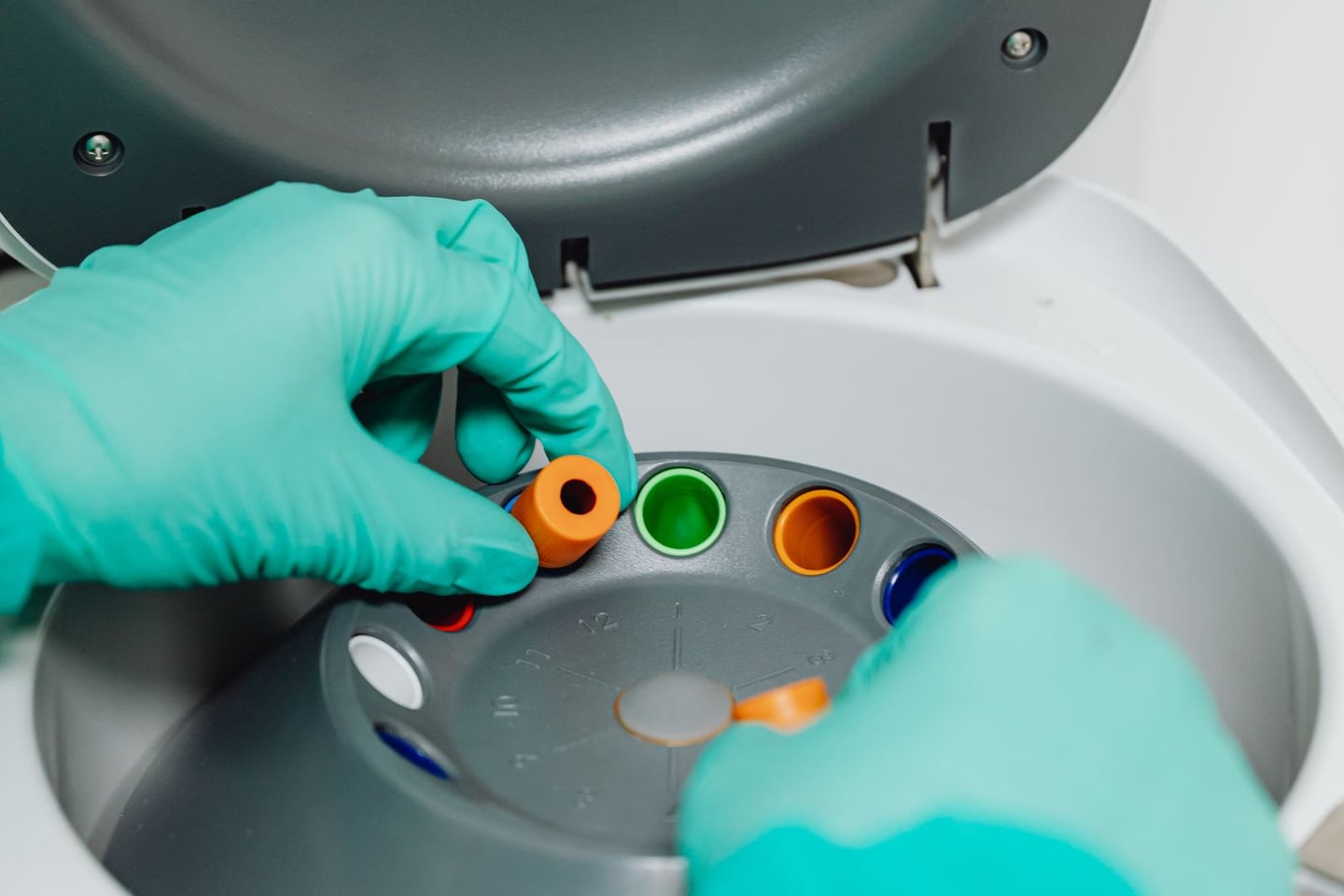 Laboratory research and scientific methods