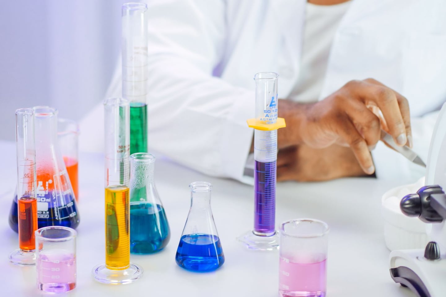 Laboratory research and scientific methods