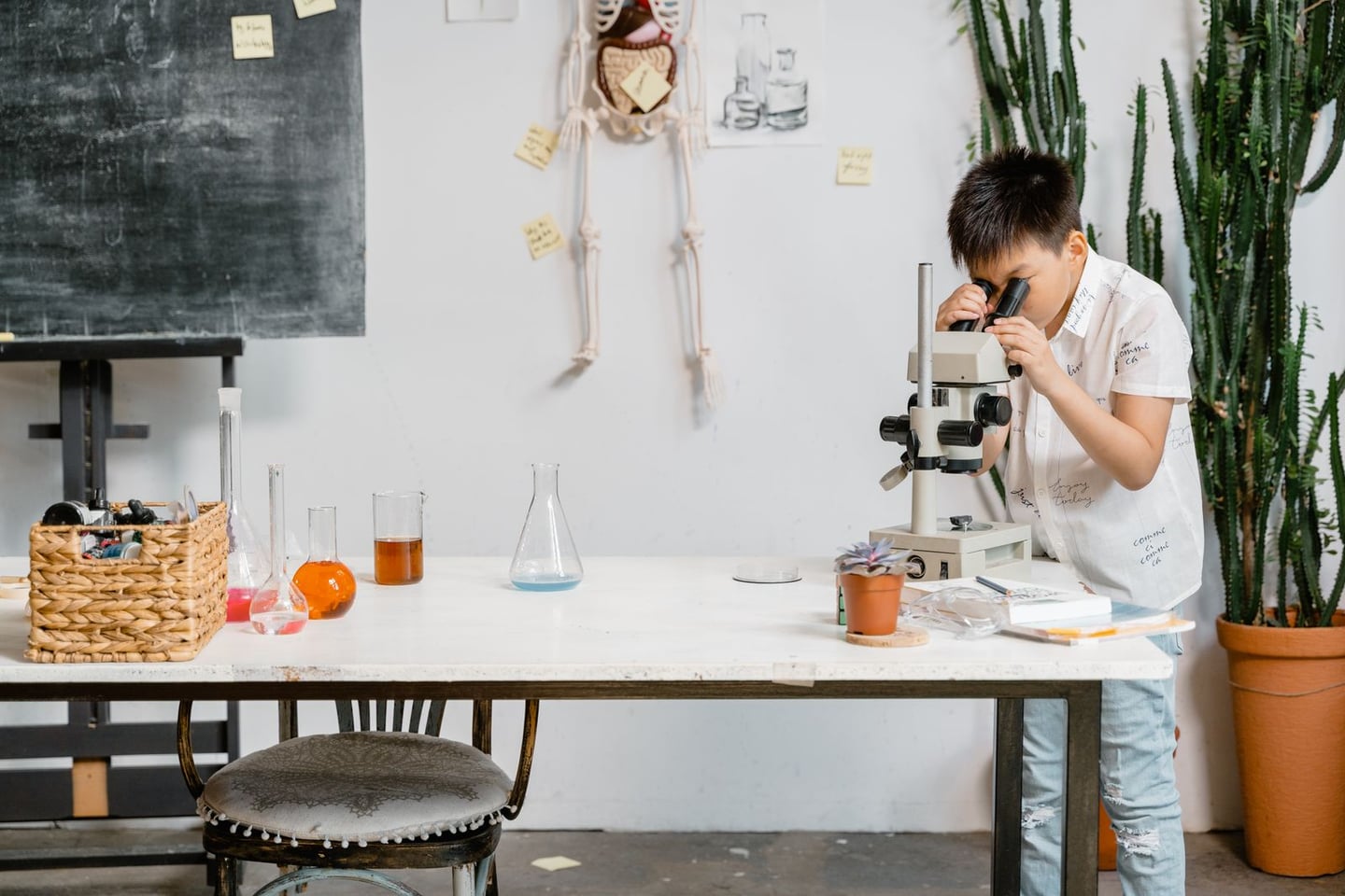 Laboratory research and scientific methods