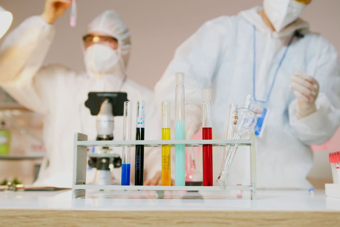 Laboratory research and scientific methods