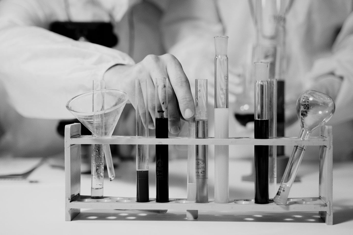Laboratory research and scientific methods