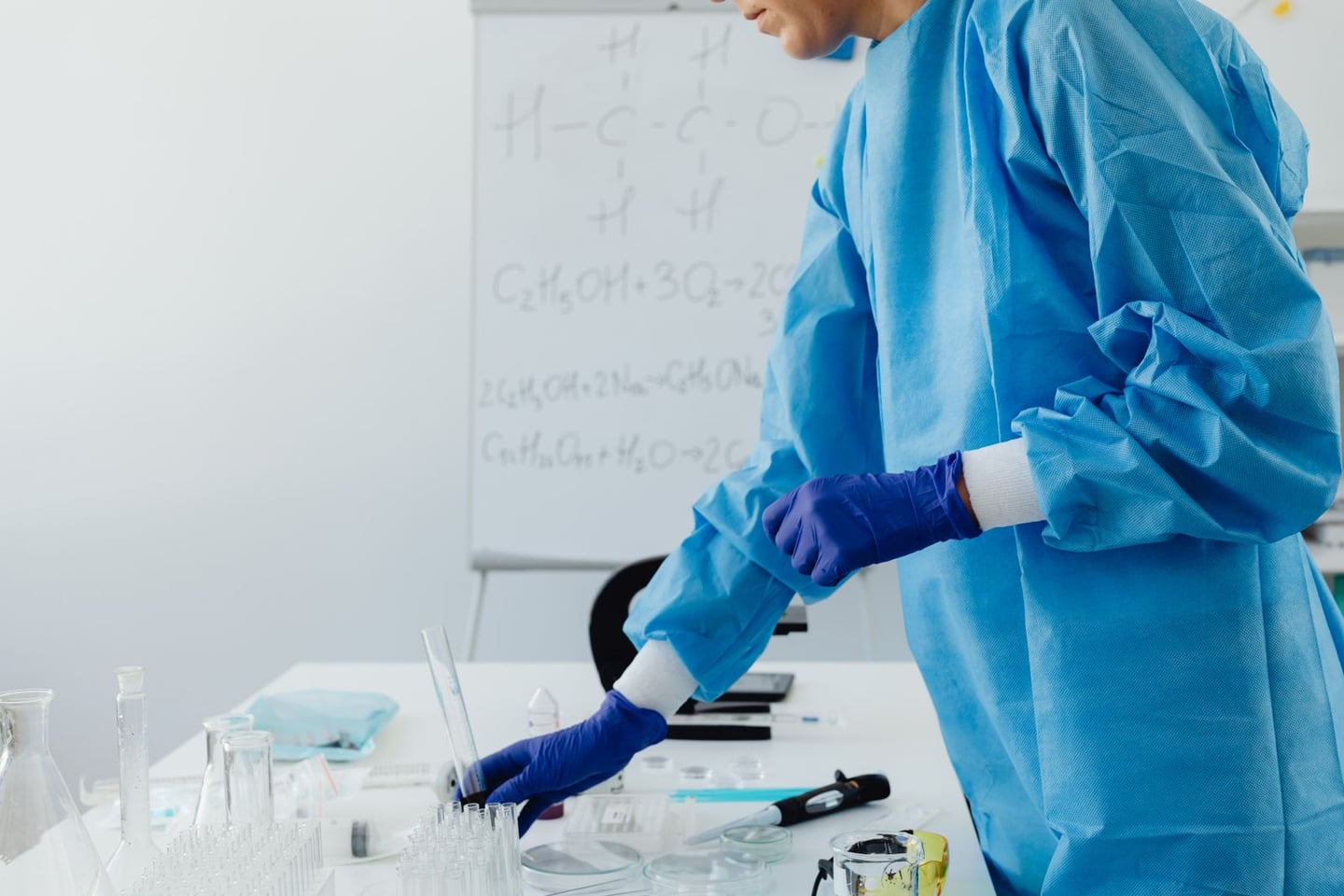 Laboratory research and scientific methods
