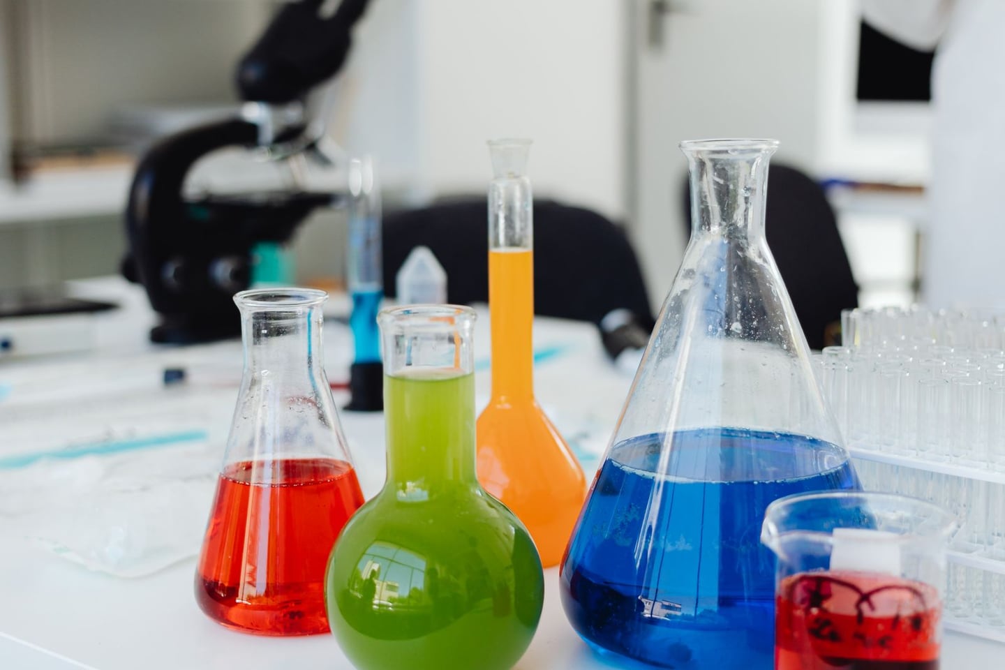 Laboratory research and scientific methods