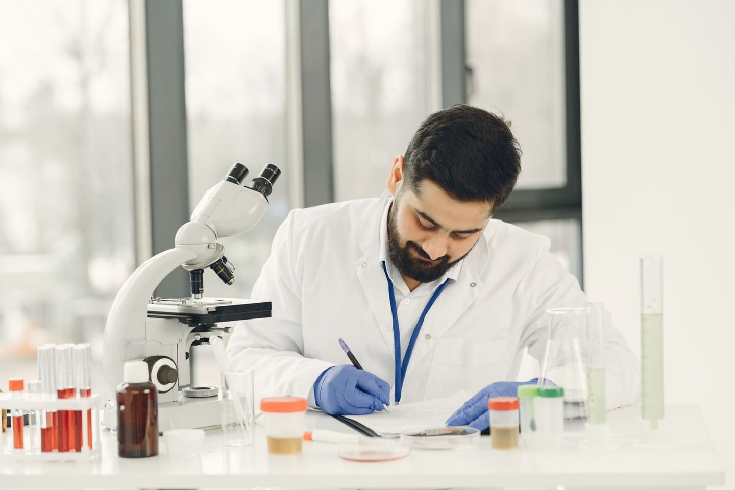 Laboratory research and scientific methods