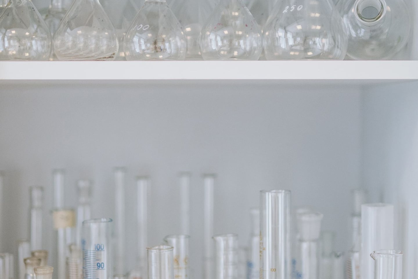 Laboratory research and scientific methods