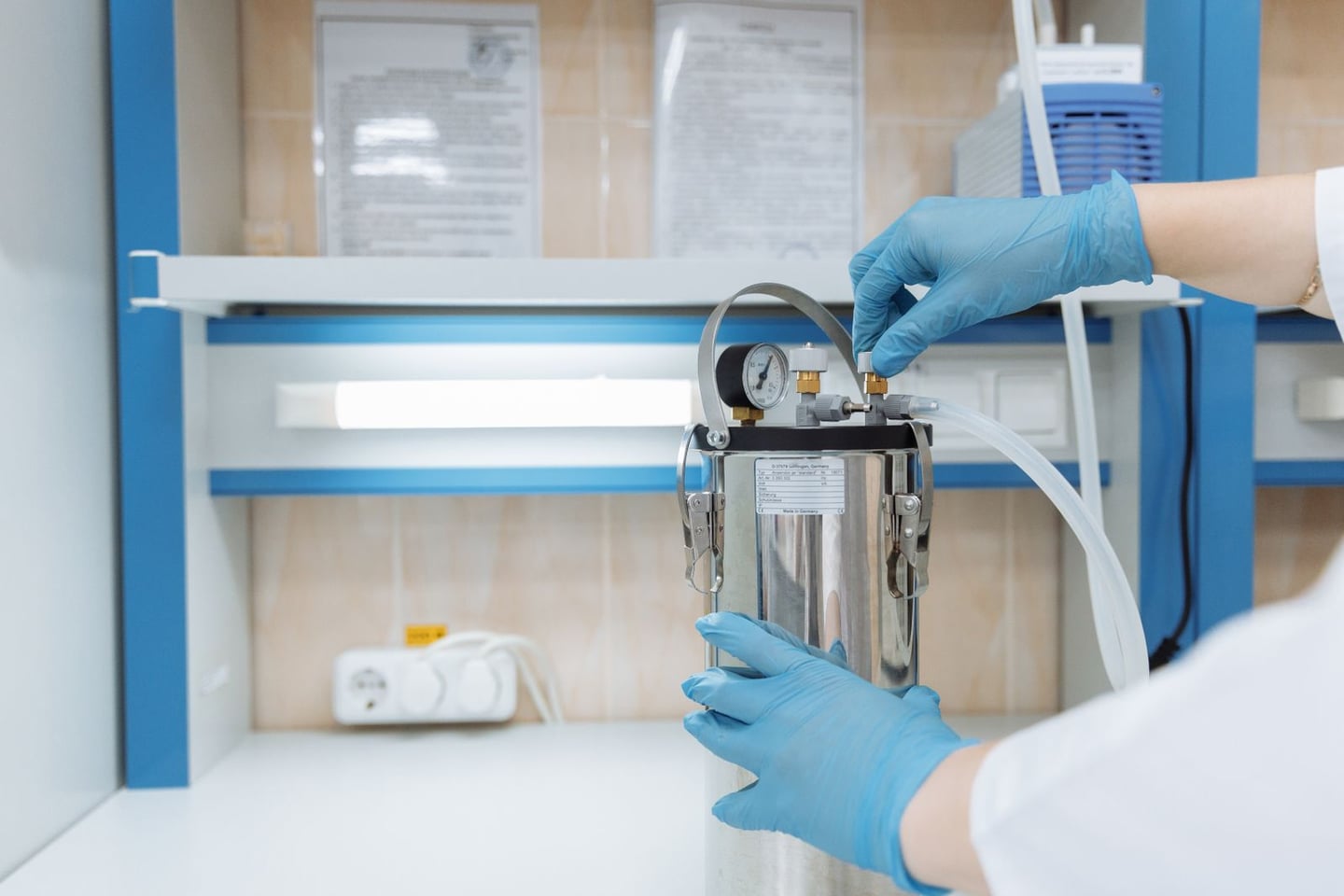 Laboratory research and scientific methods