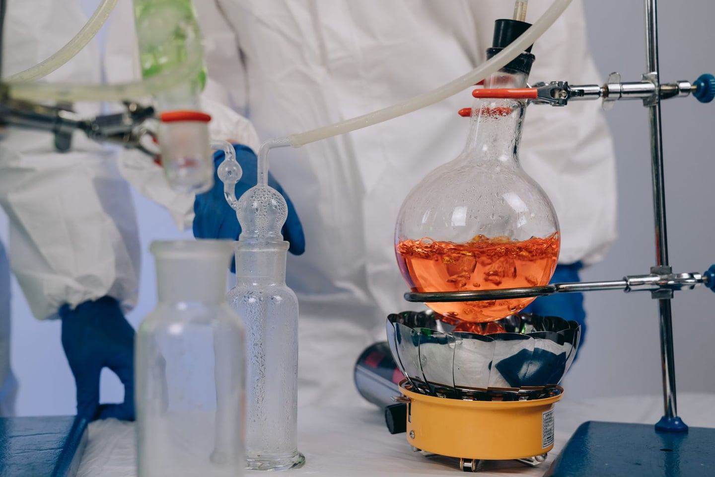 Laboratory research and scientific methods