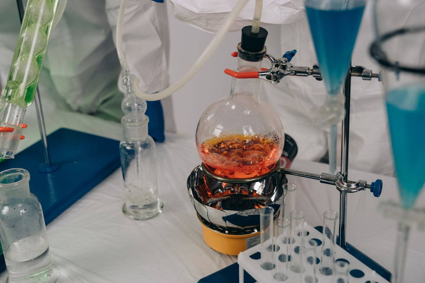 Laboratory research and scientific methods