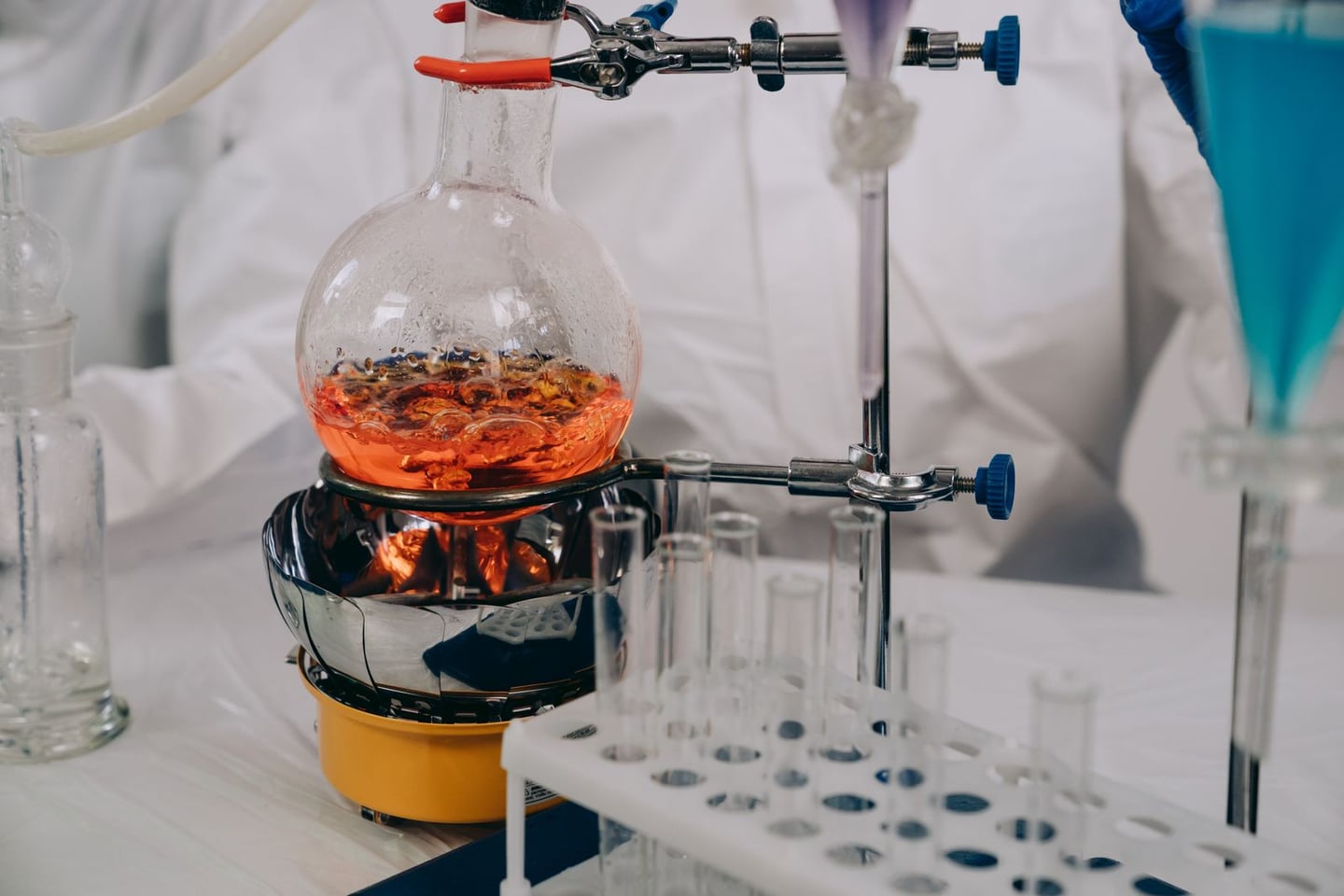 Laboratory research and scientific methods
