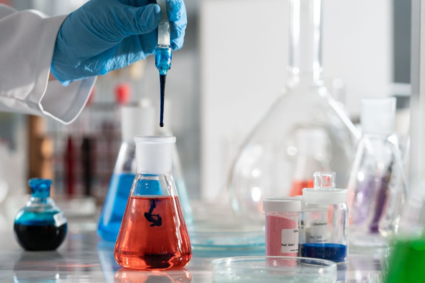 Laboratory research and scientific methods