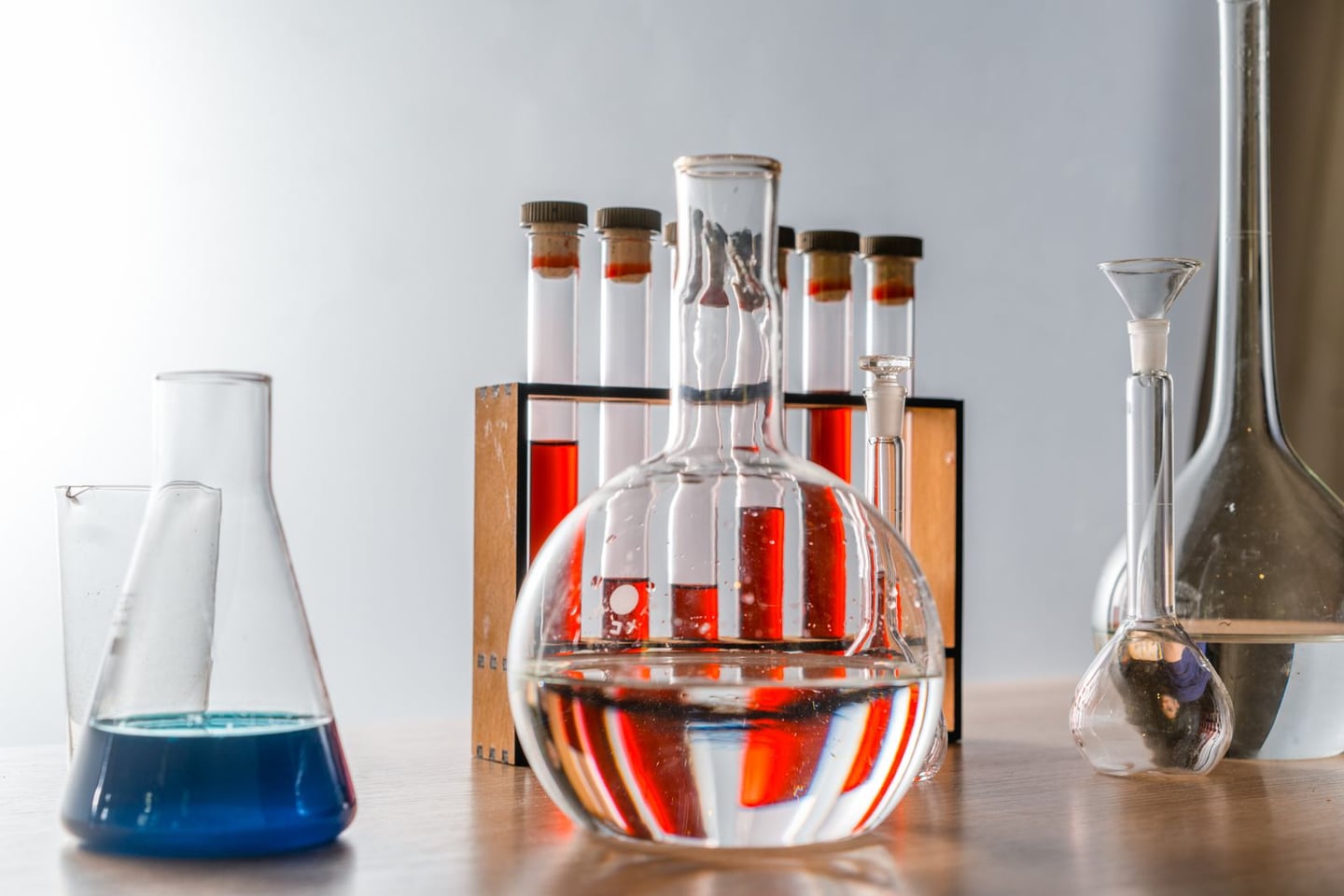 Laboratory research and scientific methods